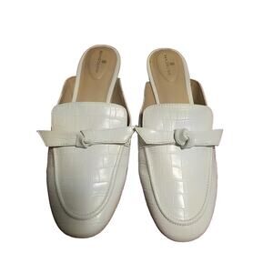 BANDOLINO Women’s Shoes Mules Slip On’s Size 8 Faux Crocodile Bow